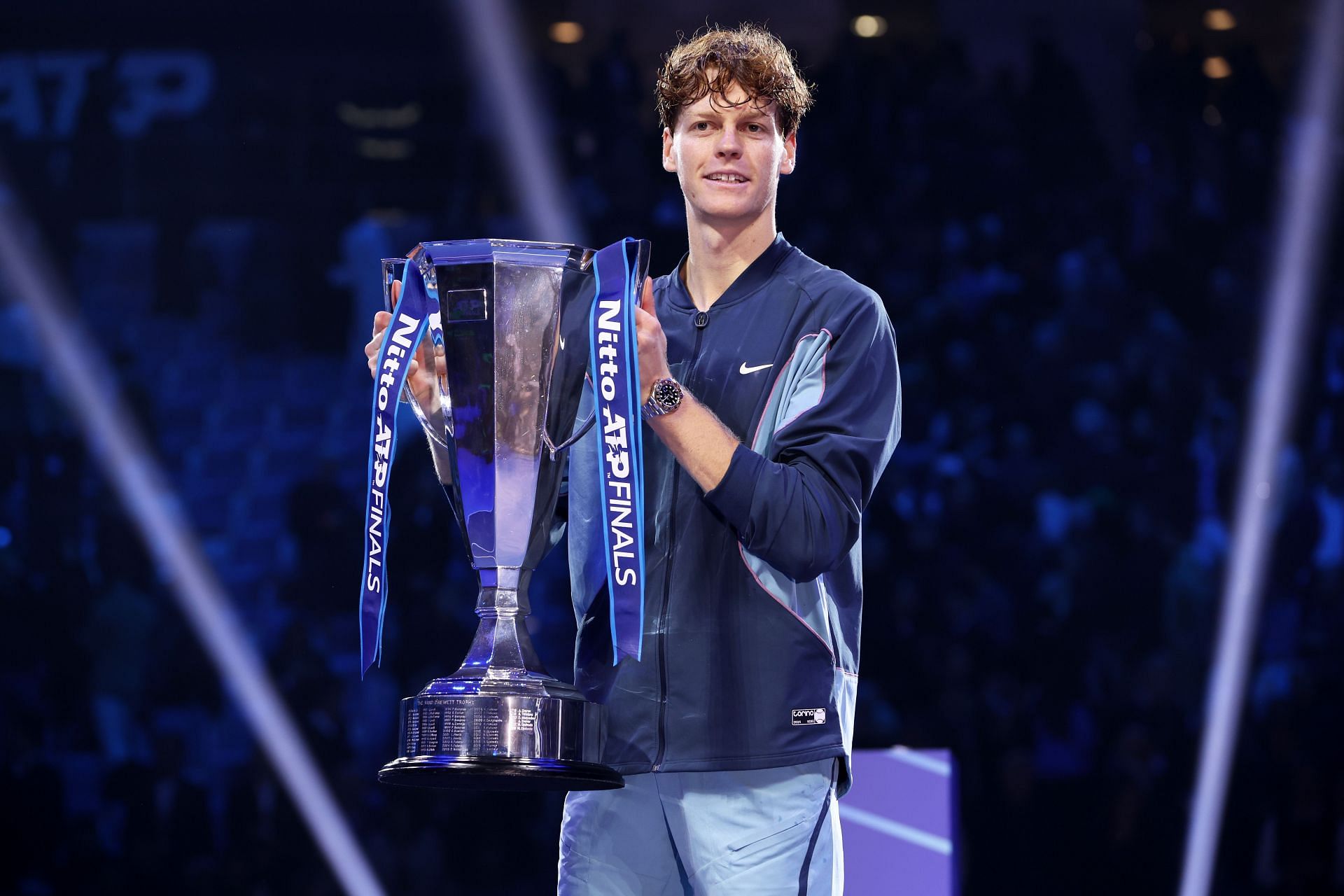 Jannik Sinner celebrating with the 2024 Nitto ATP Finals trophy (Source: Getty)